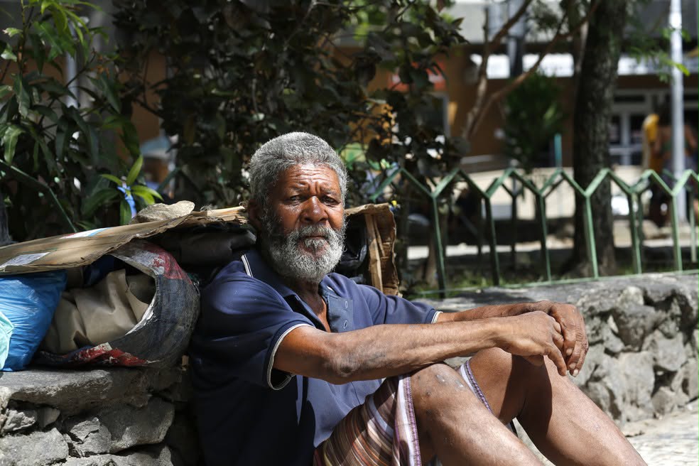 Pessoa Idosa em situação de rua, retrato da invisibilidade social